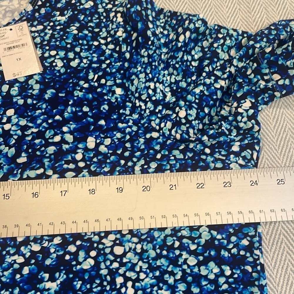 Lands' End 1X Rash Guard Blue Pit to Pit 24” NEW WITH TAGS Short Sleeves - Picture 5 of 8